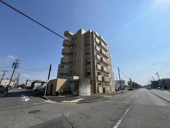 4LDK apartment in Nakagawa Ward, Nagoya