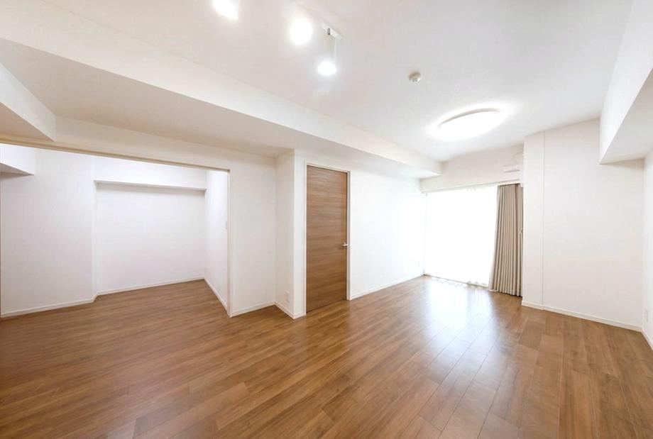 2LDK apartment in Nishi Ward, Yokohama, Kanagawa - Photo 1