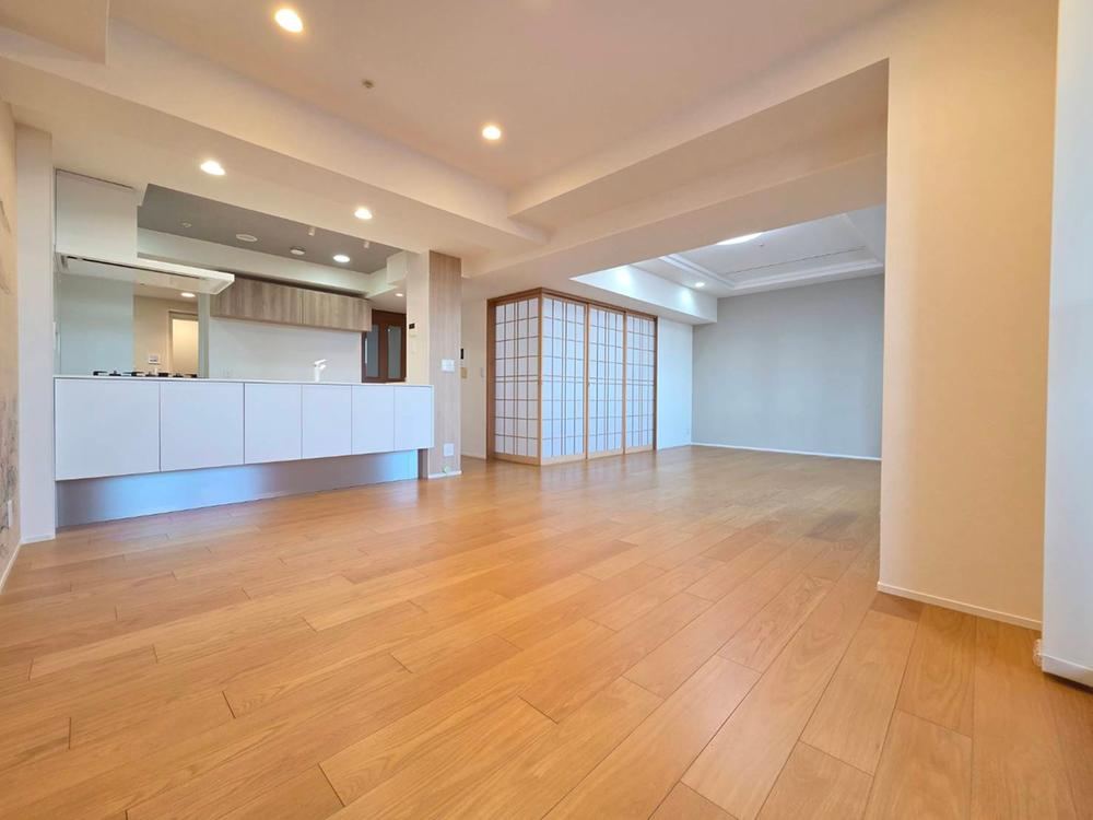 2LDK apartment in Kita Ward, Osaka - Photo 1