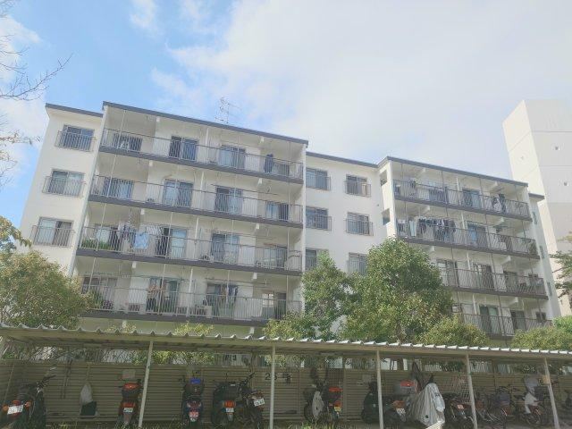 3DK apartment in Isogo Ward, Yokohama, Kanagawa - Photo 1