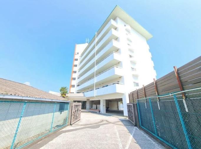 3LDK apartment in Kochi, Kochi - Photo 1