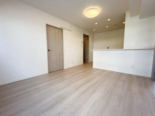 3LDK apartment in Sumida Ward, Tokyo - Photo 1