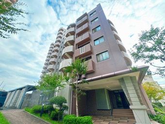 3LDK apartment in Yahatanishi Ward, Kitakyushu