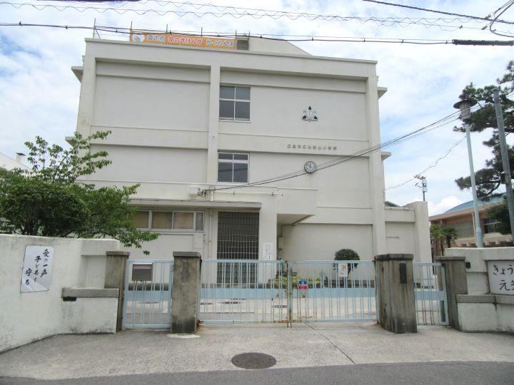 2LDK+S house in Minami Ward, Hiroshima - Photo 1