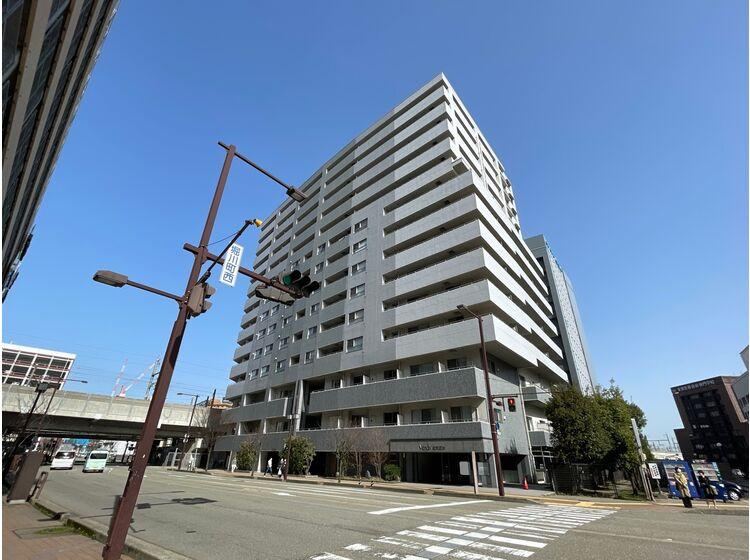 3LDK apartment in Kanazawa, Ishikawa - Photo 1