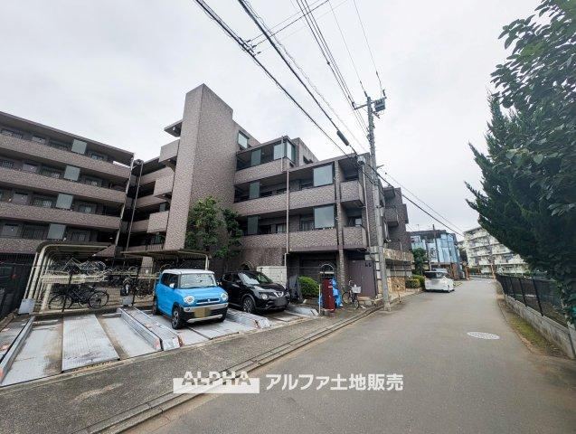 2LDK+S apartment in Higashimurayama, Tokyo - Photo 1