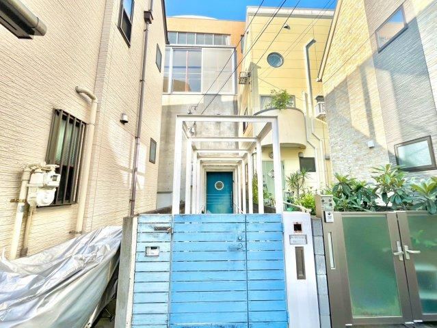2LDK house in Toshima Ward, Tokyo - Photo 1
