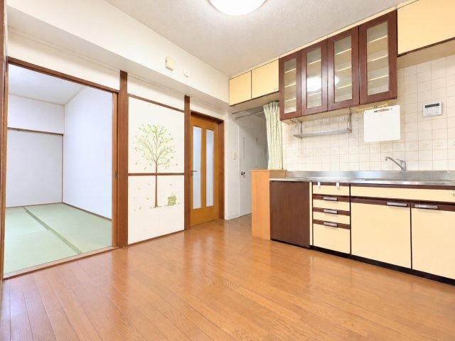 3DK apartment in Tsurumi Ward, Yokohama, Kanagawa - Photo 1