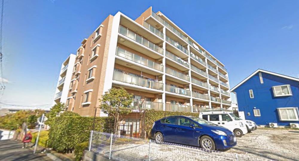 4LDK apartment in Hachioji, Tokyo - Photo 1