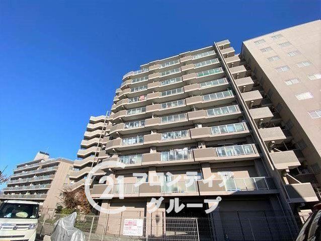 3LDK apartment in Akashi, Hyogo - Photo 1