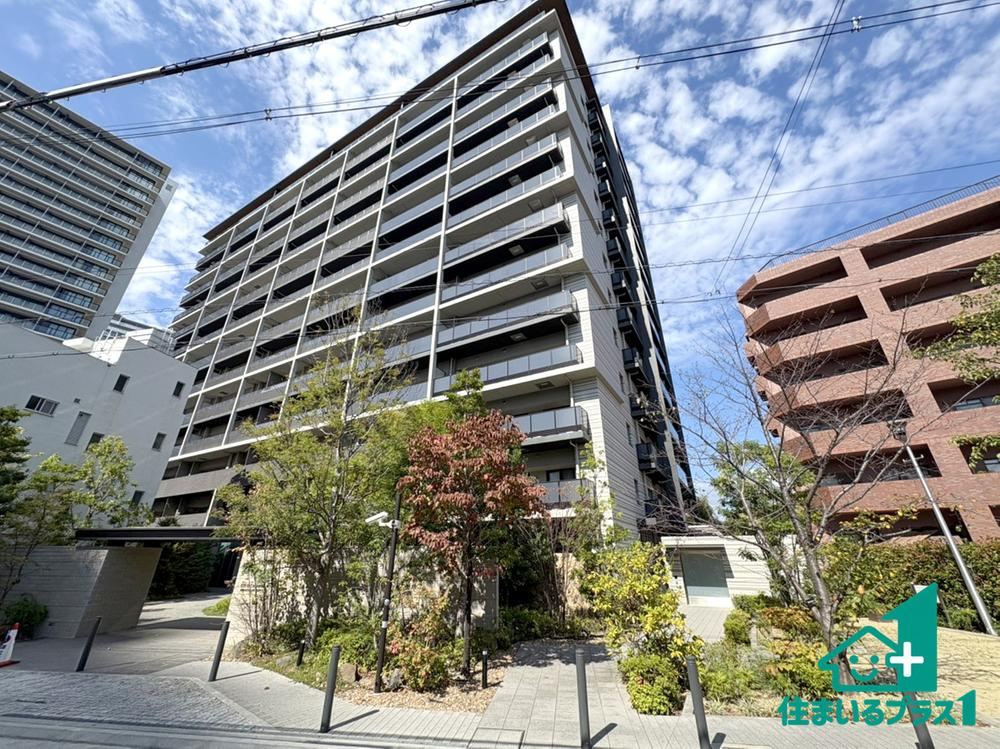 1LDK apartment in Hirakata, Osaka - Photo 1