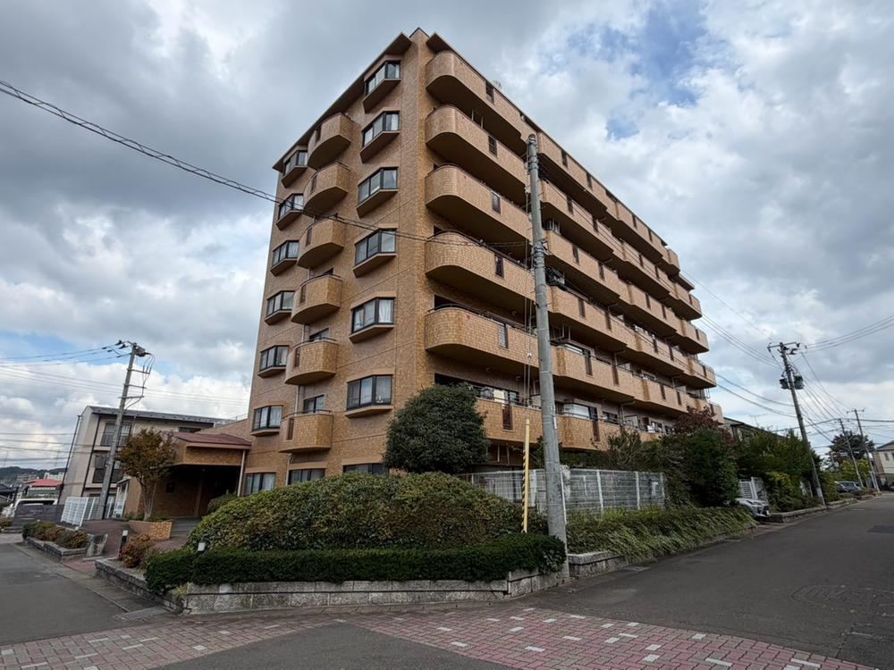 2LDK+S apartment in Izumi Ward, Sendai, Miyagi - Photo 1