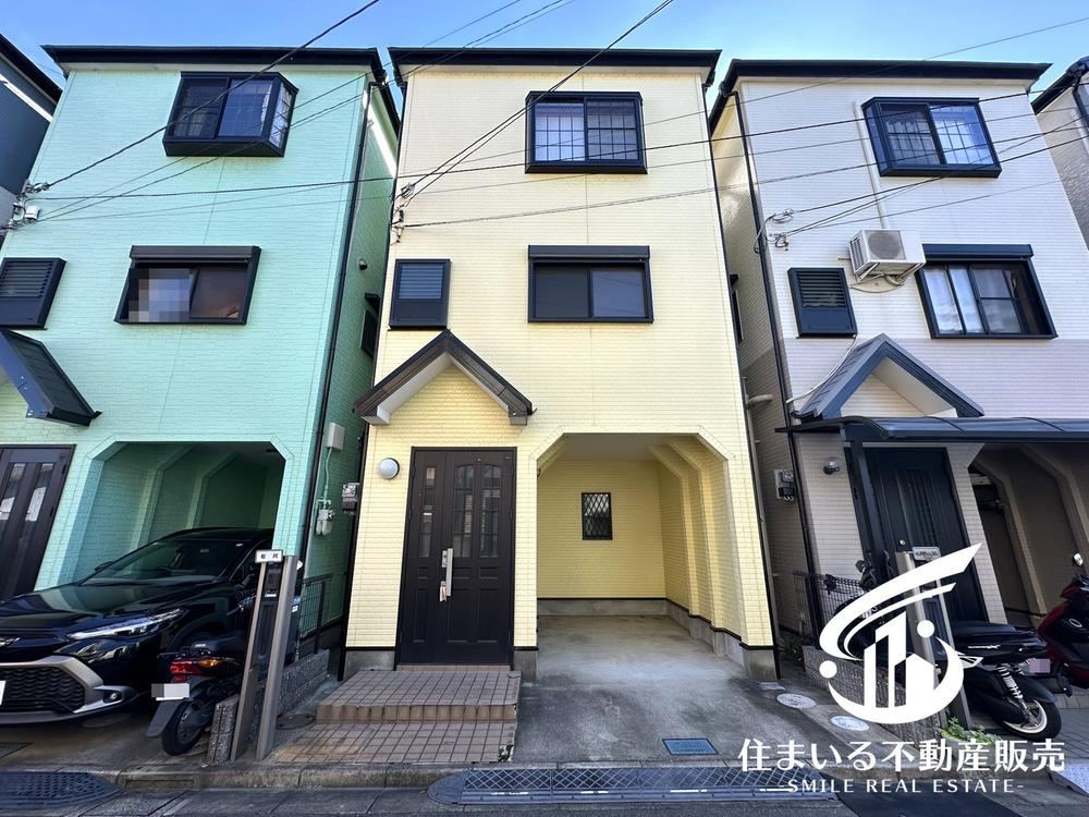 4LDK house in Shijonawate, Osaka - Photo 1