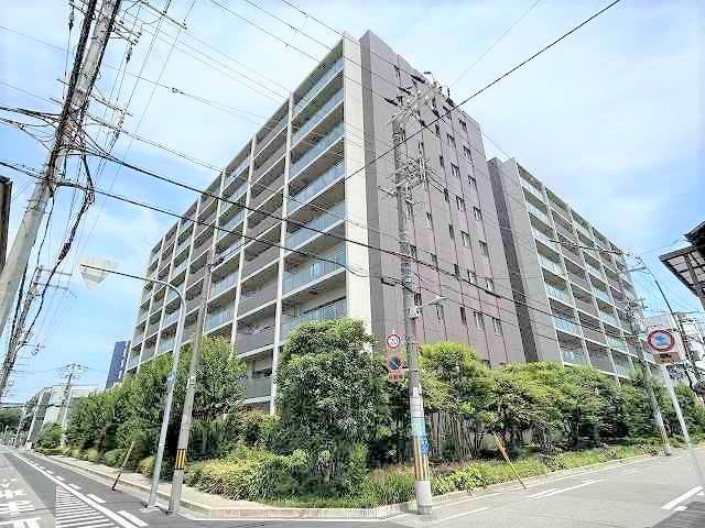 4LDK apartment in Nishiyodogawa Ward, Osaka - Photo 1