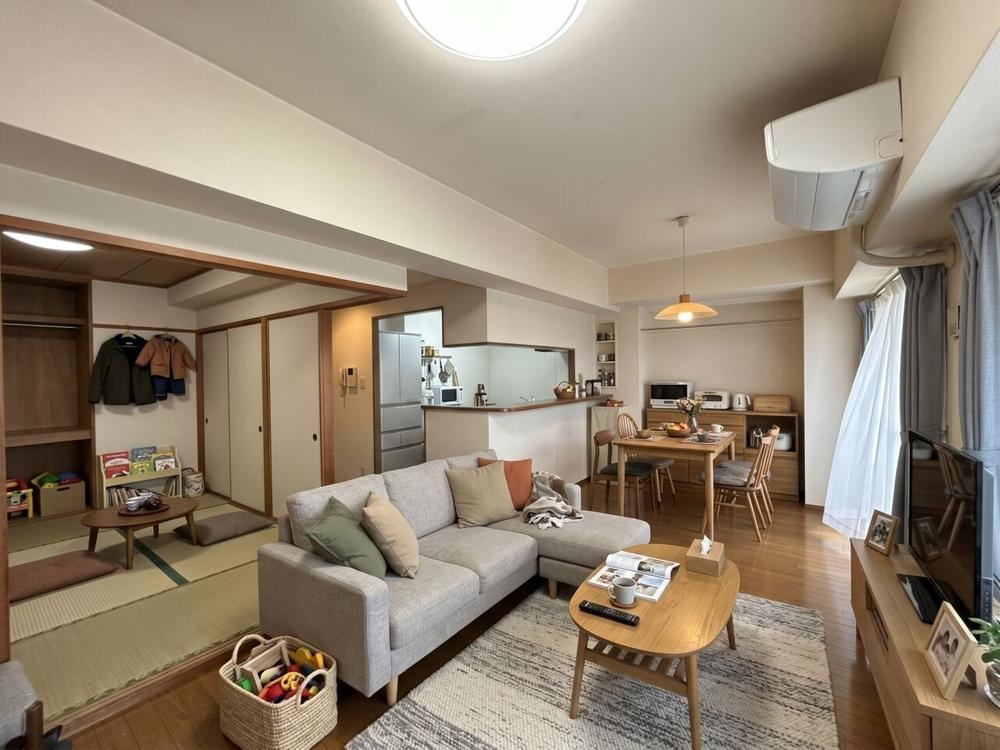 2LDK+S apartment in Kariya, Aichi - Photo 1