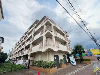 3LDK apartment in Asaka