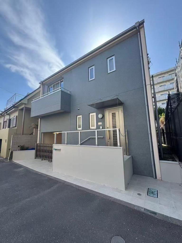 2LDK house in Toshima Ward, Tokyo - Photo 1