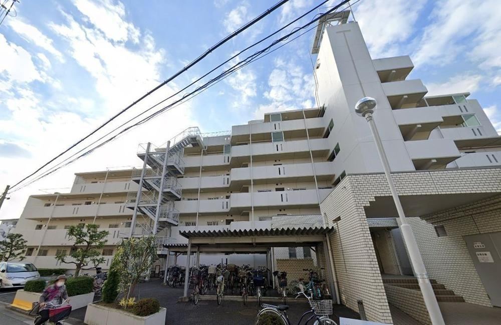 3LDK apartment in Urawa Ward, Saitama - Photo 1