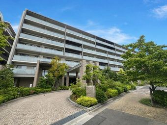 3LDK apartment in Nishi Ward