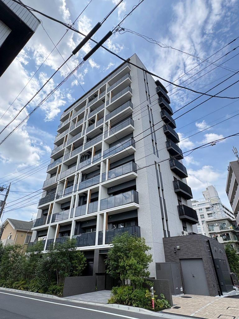 2LDK apartment in Kawaguchi, Saitama - Photo 1