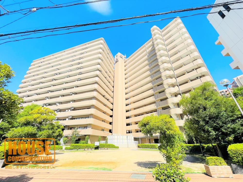 3LDK apartment in Nishiyodogawa Ward, Osaka - Photo 1
