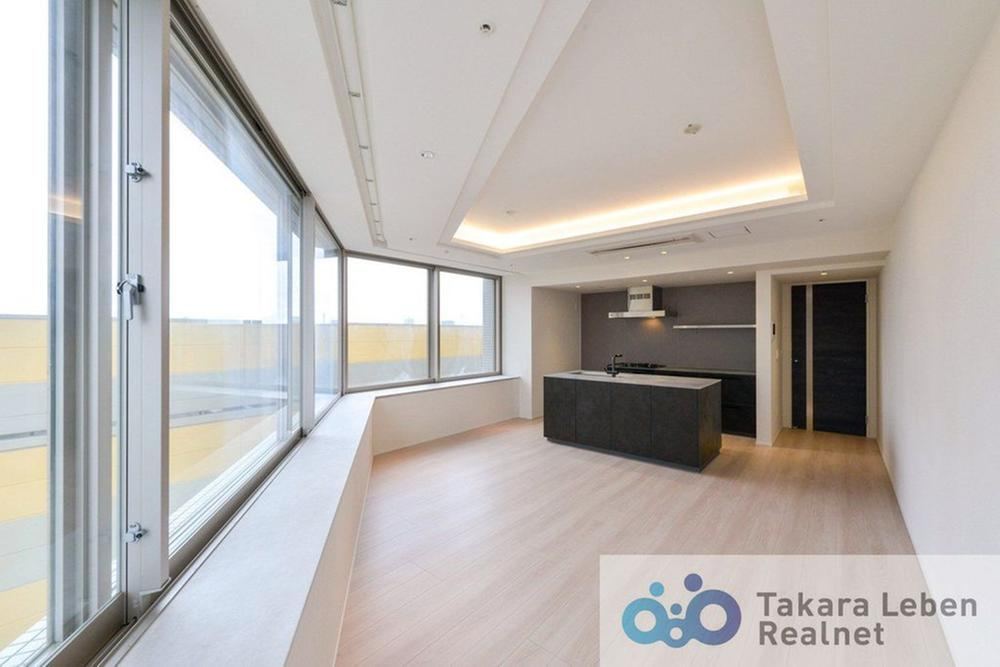 2LDK apartment in Sumida Ward, Tokyo - Photo 1