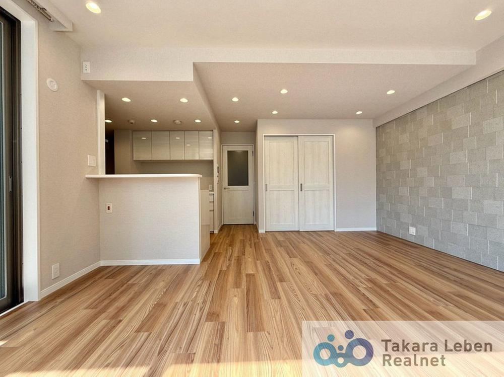 2LDK apartment in Sumida Ward, Tokyo - Photo 1