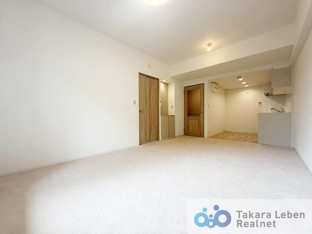 2LDK+S apartment in Adachi Ward, Tokyo - Photo 1
