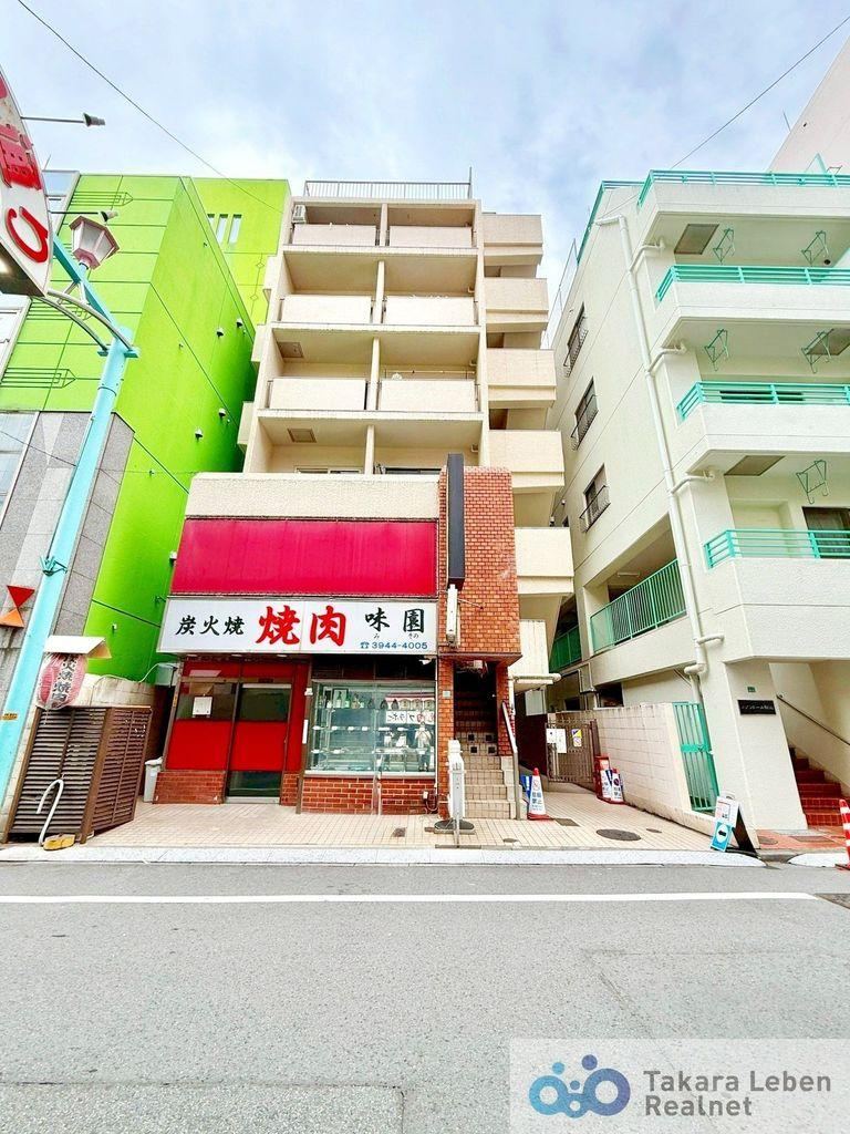 2DK apartment in Toshima Ward, Tokyo - Photo 1