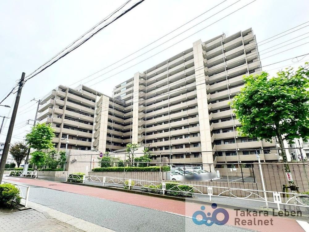 3LDK apartment in Sumida Ward, Tokyo - Photo 1