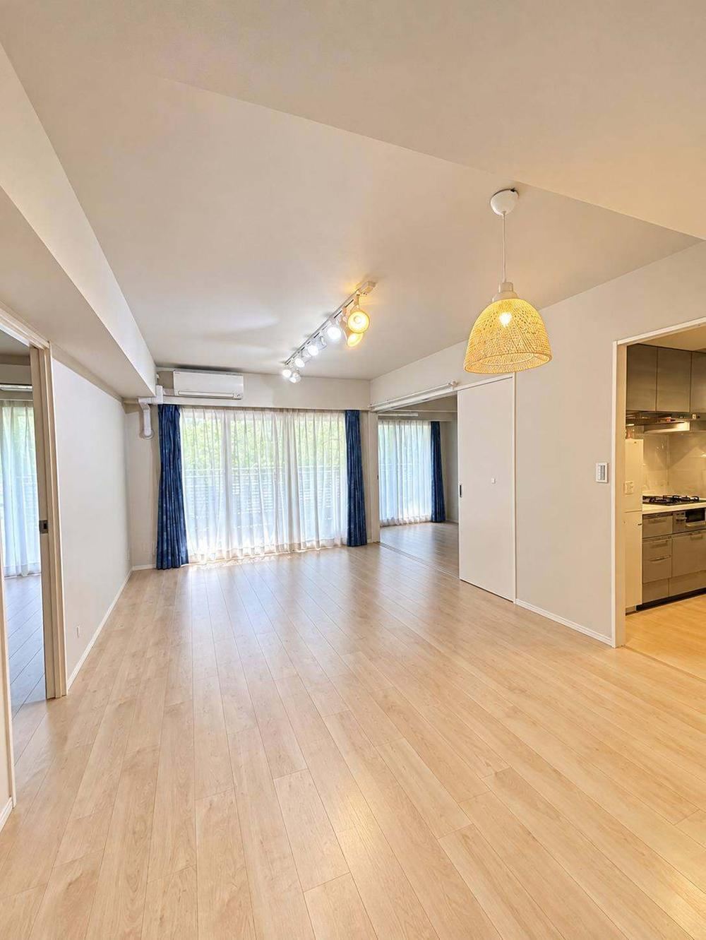 3LDK apartment in Mitaka, Tokyo - Photo 1