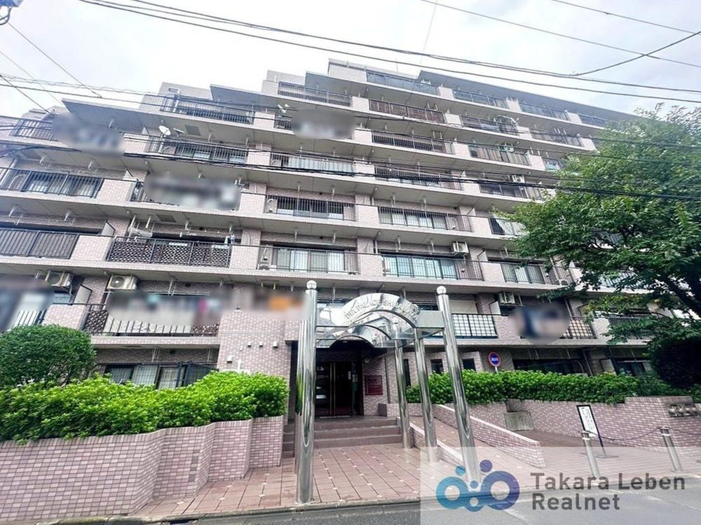 2LDK apartment in Katsushika Ward, Tokyo - Photo 1