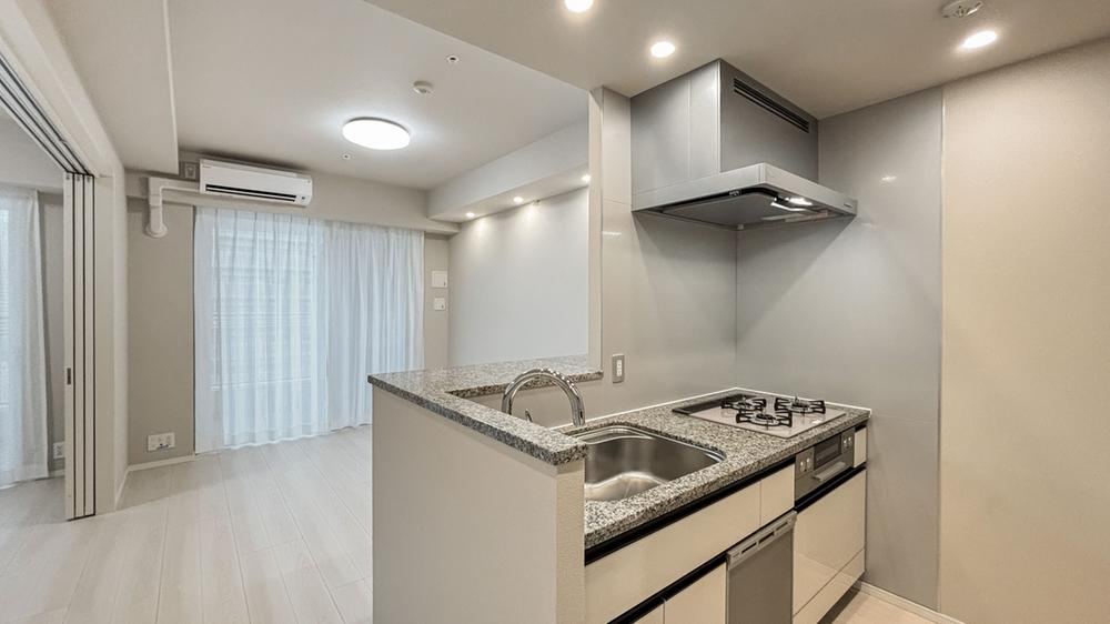 1LDK apartment in Chuo Ward, Tokyo - Photo 1