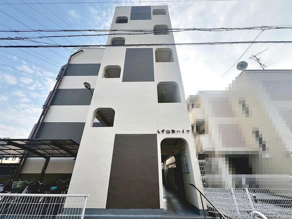 2DK apartment in Kita Ward, Sakai, Osaka - Photo 1