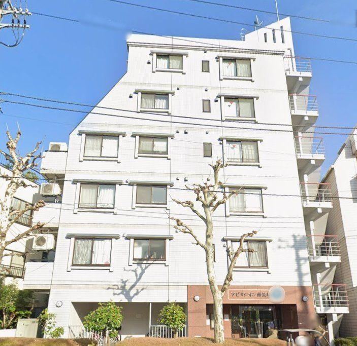 2LDK apartment in Toshima Ward, Tokyo - Photo 1