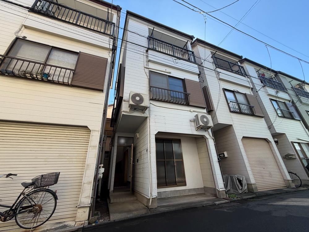 3DK+S house in Edogawa Ward, Tokyo - Photo 1