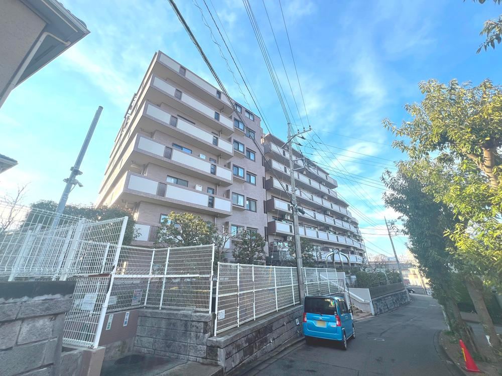 2LDK apartment in Minami Ward, Sagamihara, Kanagawa - Photo 1