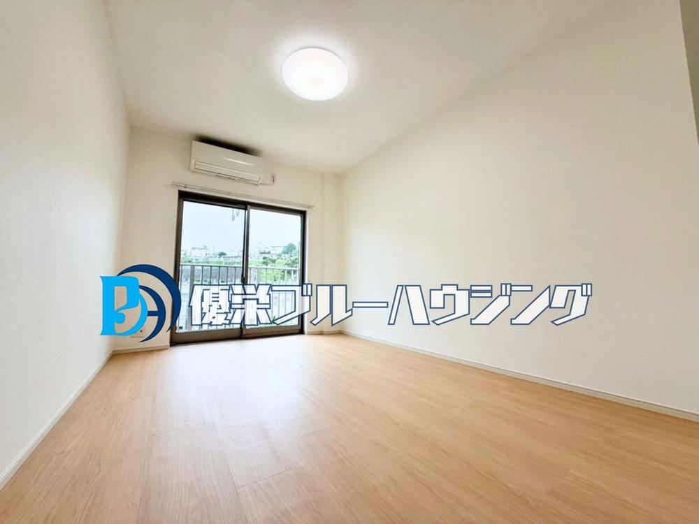 1LDK apartment in Konan Ward, Yokohama, Kanagawa - Photo 1