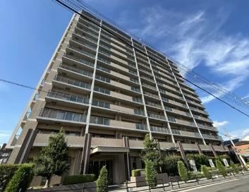 3LDK apartment in Joto Ward, Osaka - Photo 1