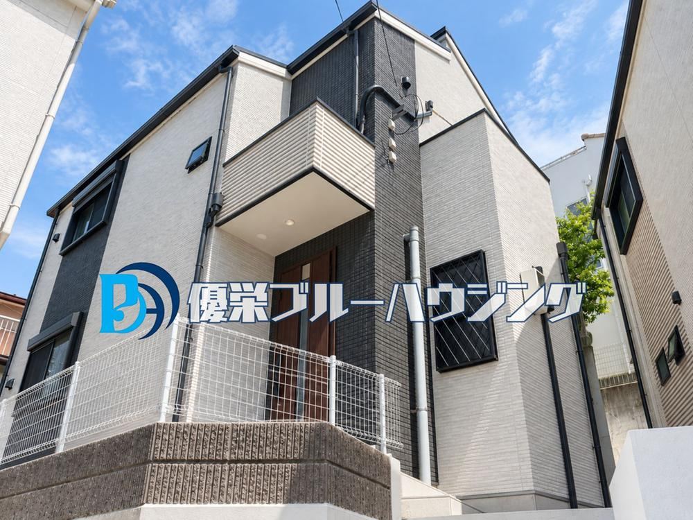 4LDK house in Nishi Ward, Yokohama, Kanagawa - Photo 1