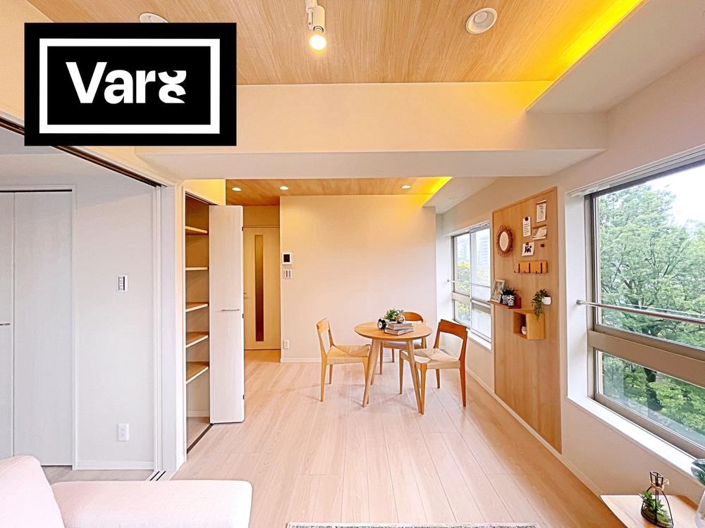 1LDK apartment in Shinjuku Ward, Tokyo - Photo 1