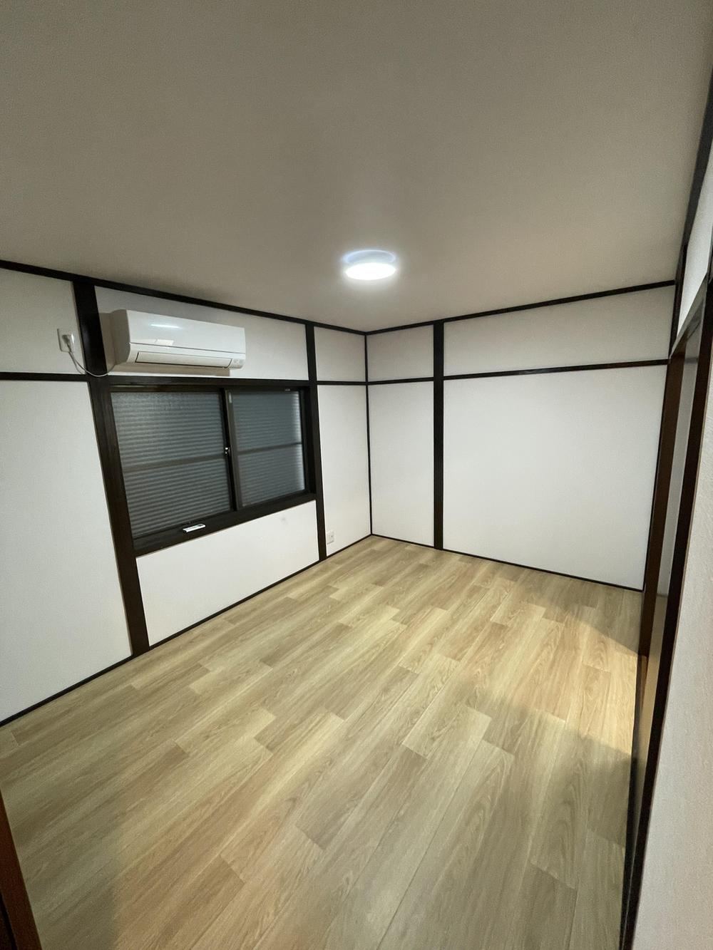 3DK house in Minato Ward, Osaka - Photo 1