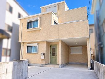 5LDK+S house in Taisho Ward