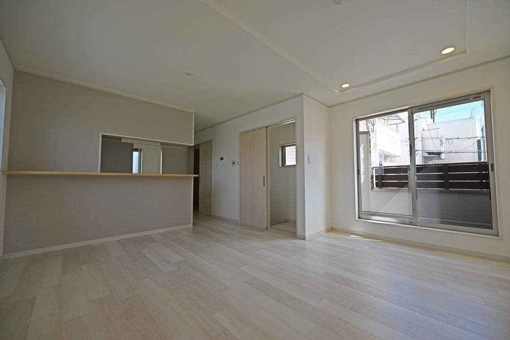 4LDK house in Tsurumi Ward, Osaka - Photo 1