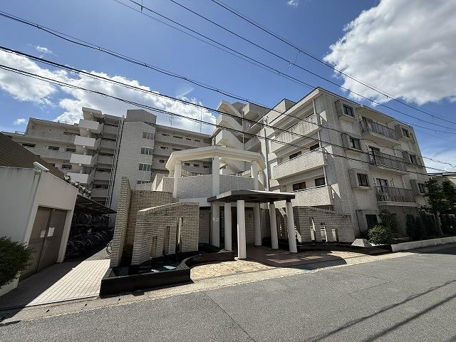 3LDK apartment in Nishikyo Ward, Kyoto - Photo 1