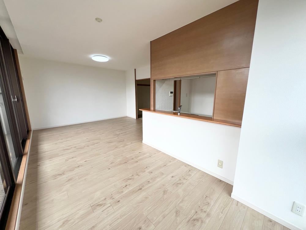 3LDK apartment in Suma Ward, Kobe, Hyogo - Photo 1