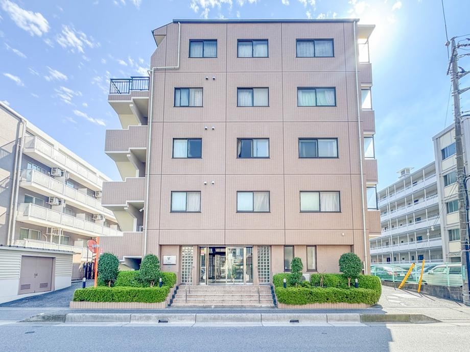2LDK apartment in Minami Ward, Saitama - Photo 1