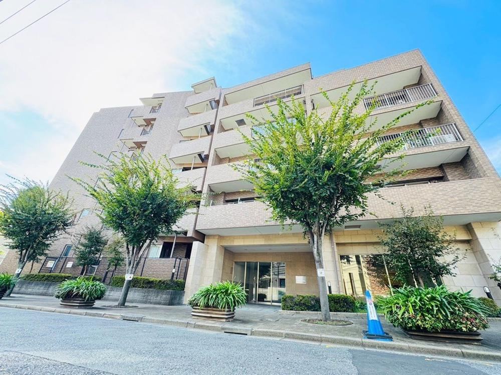 3LDK apartment in Kita Ward, Tokyo - Photo 1