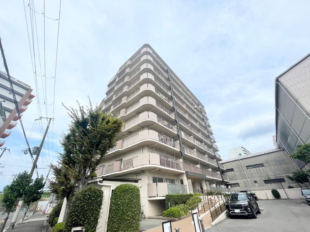 3LDK apartment in Kita Ward, Osaka - Photo 1