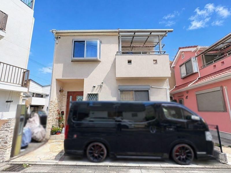 3LDK house in Takatsuki, Osaka - Photo 1